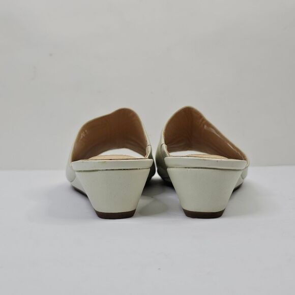 Clark White Mena Rose Mule Sandals - Picture 2 of 9